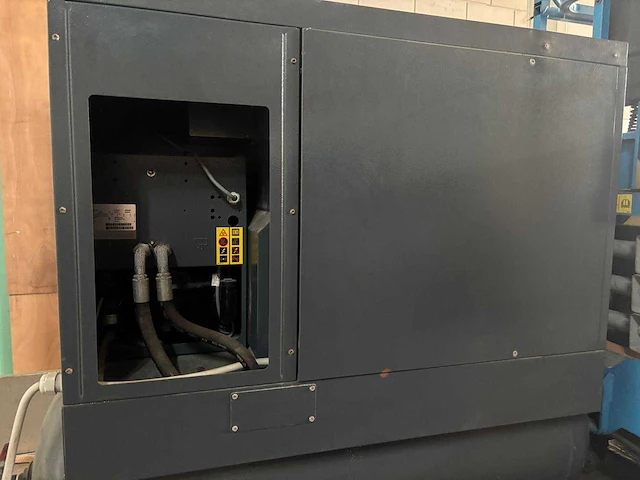2016 atlas copco g11ff schroefcompressor - afbeelding 8 van  10