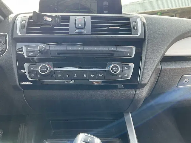 2016 bmw 2-serie cabrio 220i personenauto - afbeelding 17 van  33