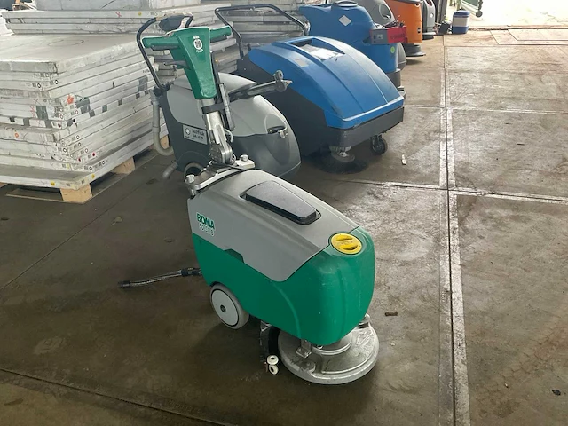 2016 boma sd38b schrob- zuigmachine - afbeelding 6 van  13