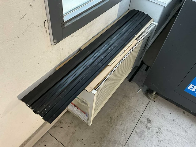 2016 brm lasers brm100160 lasersnijmachine - afbeelding 4 van  15