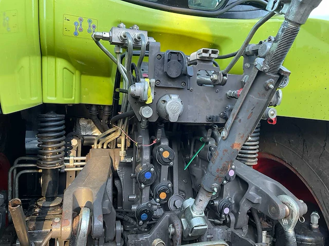 2016 claas 640 arion vierwielaangedreven landbouwtractor - afbeelding 4 van  37