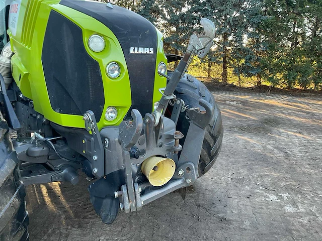 2016 claas 640 arion vierwielaangedreven landbouwtractor - afbeelding 5 van  37