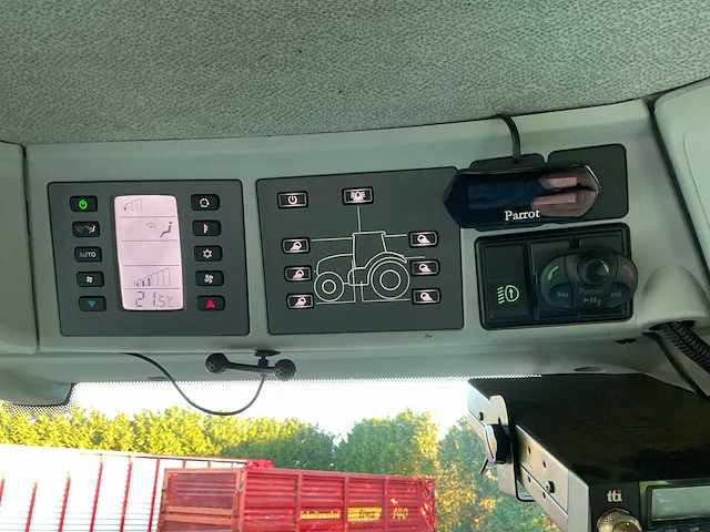 2016 claas 640 arion vierwielaangedreven landbouwtractor - afbeelding 24 van  37