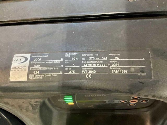 2016 crown wt 3040 stapelaar - afbeelding 8 van  8