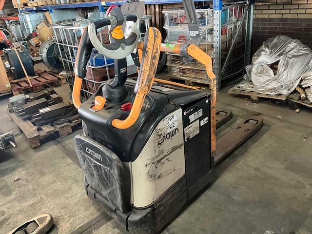 2016 crown wt 3040 stapelaar - afbeelding 2 van  9