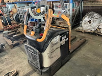 2016 crown wt 3040 stapelaar - afbeelding 2 van  9