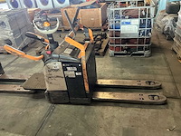 2016 crown wt 3040 stapelaar - afbeelding 4 van  9