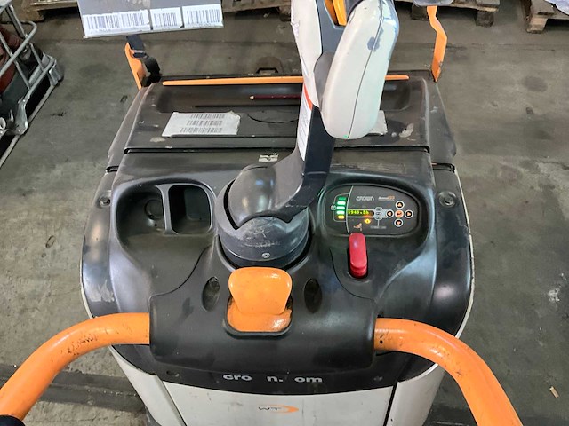 2016 crown wt 3040 stapelaar - afbeelding 5 van  9