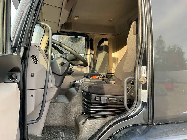 2016 daf lf 220 fa mobiele slachtunit en veewagen - afbeelding 25 van  42