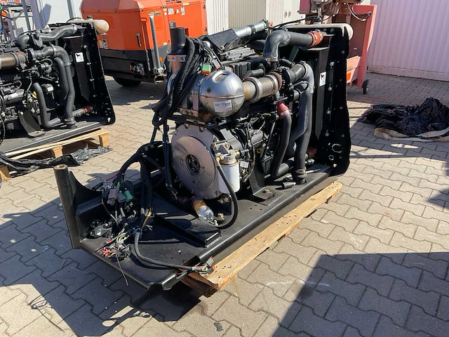 2016 deutz tcd 2.9 l4 dieselmotor - afbeelding 1 van  14
