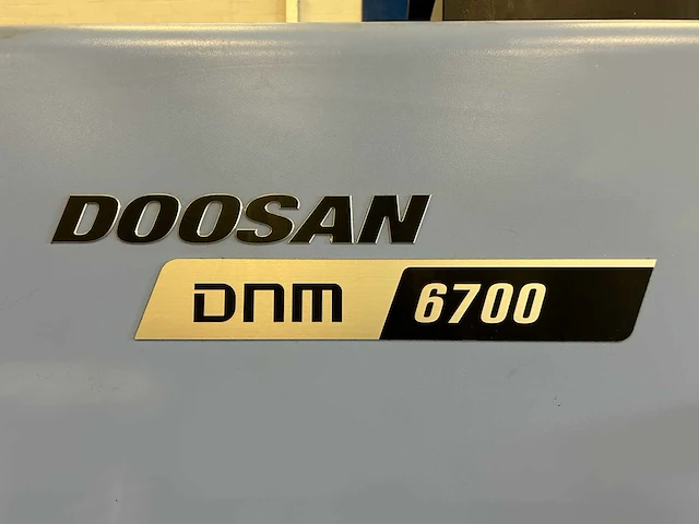 2016 doosan dnm 6700 cnc bewerkingscentrum - afbeelding 4 van  18