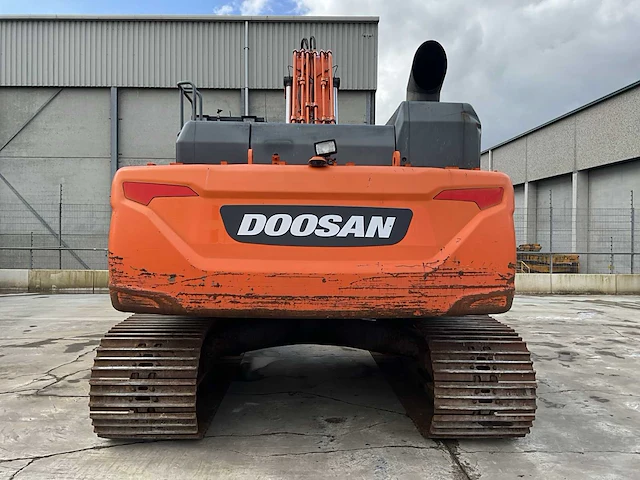 2016 doosan dx300lc rupsgraafmachine - afbeelding 44 van  48