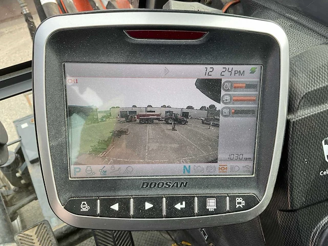 2016 doosan dx57w mobiele kraan - afbeelding 20 van  55