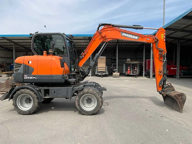2016 doosan dx57w mobiele kraan - afbeelding 23 van  55