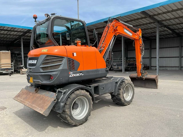 2016 doosan dx57w mobiele kraan - afbeelding 34 van  55