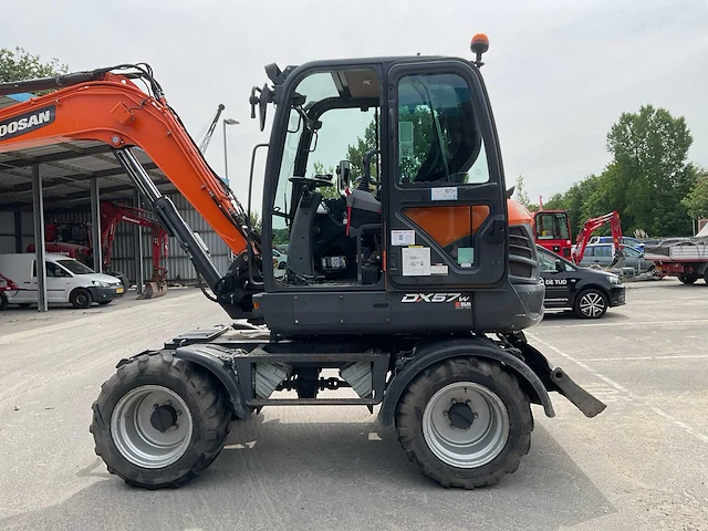 2016 doosan dx57w mobiele kraan - afbeelding 53 van  55