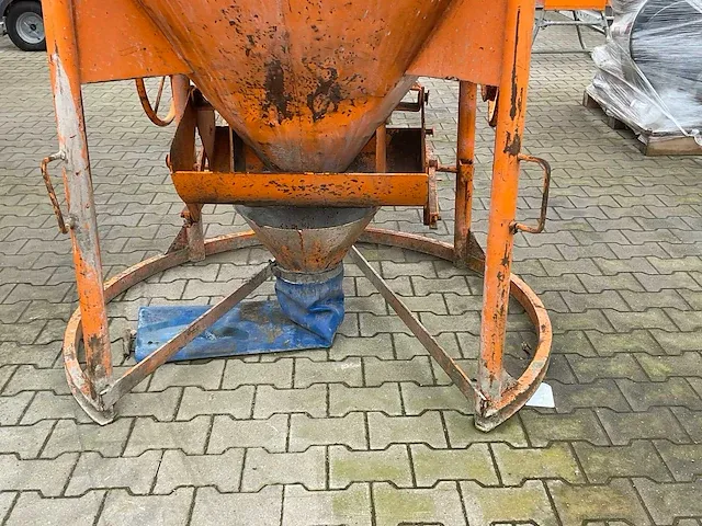 2016 eichinger 1016h.12 betonkubel - afbeelding 6 van  10