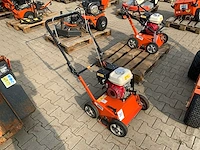 2016 eliet e401 vm verticuteermachine - afbeelding 1 van  7