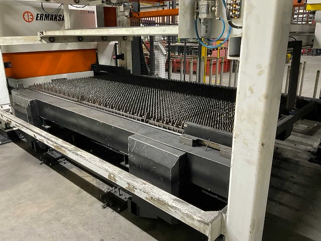 2016 ermaksan fibermak monentum gen-3 sm 4000 fiber lasersnijmachine - afbeelding 8 van  45