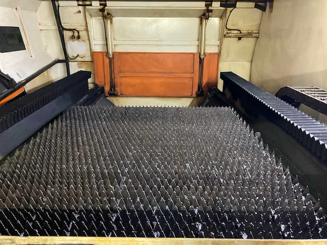 2016 ermaksan fibermak monentum gen-3 sm 4000 fiber lasersnijmachine - afbeelding 10 van  45