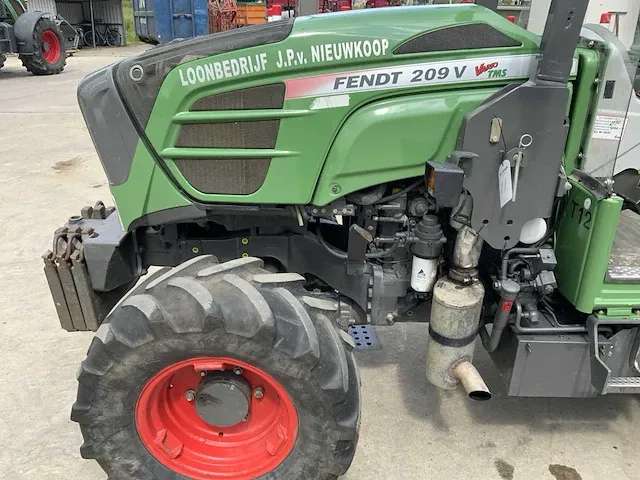 2016 fendt 209v smalspoor- en compacttractor - afbeelding 10 van  32