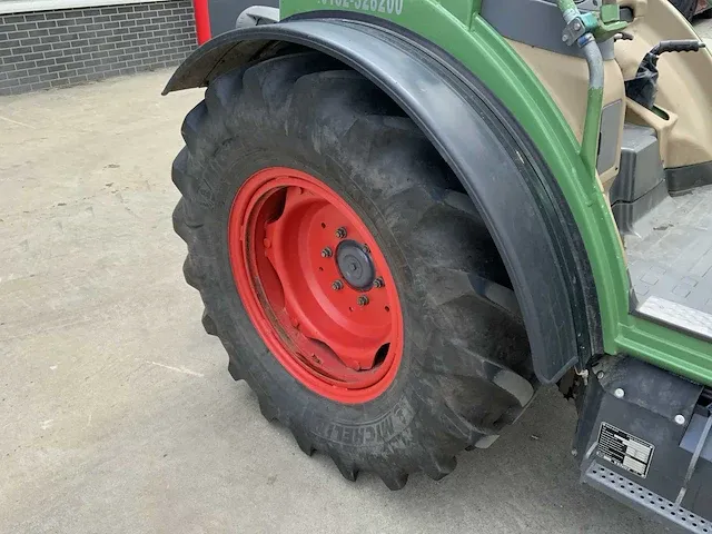 2016 fendt 209v smalspoor- en compacttractor - afbeelding 21 van  32