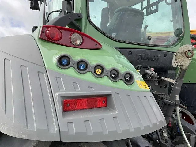 2016 fendt 513 power vierwielaangedreven landbouwtractor - afbeelding 11 van  37