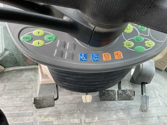 2016 fendt 513 power vierwielaangedreven landbouwtractor - afbeelding 29 van  37