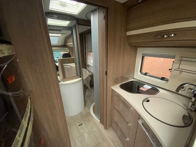 2016 fiat dethleffs esprit t7150dbt-2 camper demo 108km. - afbeelding 16 van  92