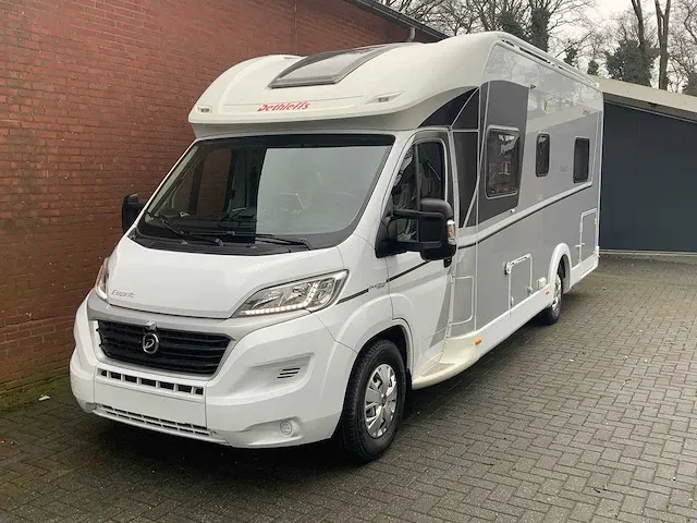 2016 fiat dethleffs esprit t7150dbt-2 camper demo 108km. - afbeelding 23 van  92