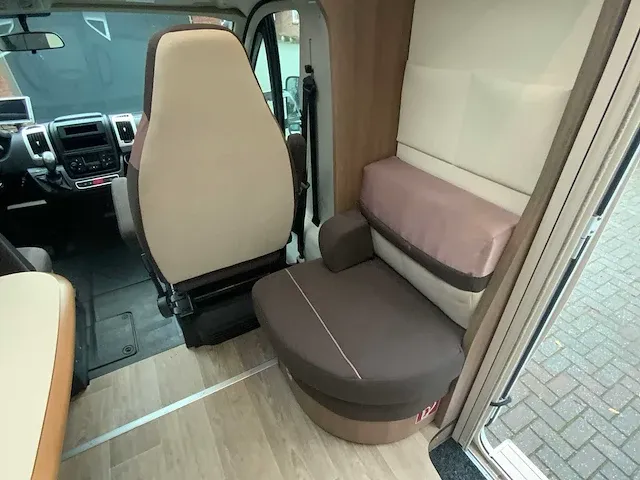 2016 fiat dethleffs esprit t7150dbt-2 camper demo 108km. - afbeelding 53 van  92