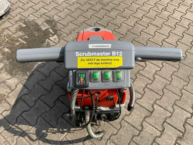 2016 hako schrubmaster b12 tb 380 schrob-zuigmachine - afbeelding 6 van  10