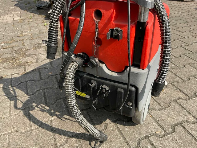 2016 hako schrubmaster b12 tb 380 schrob-zuigmachine - afbeelding 7 van  10