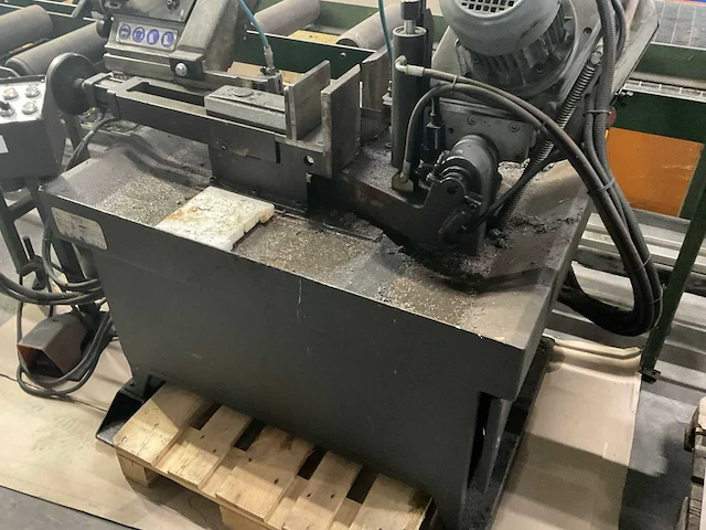 2016 huvema hu 230 dgh verticale bandzaagmachine - afbeelding 3 van  5