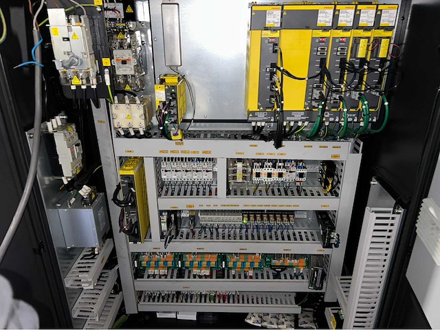 2016 hyundai wia l2100y cnc-draaibank - afbeelding 14 van  28