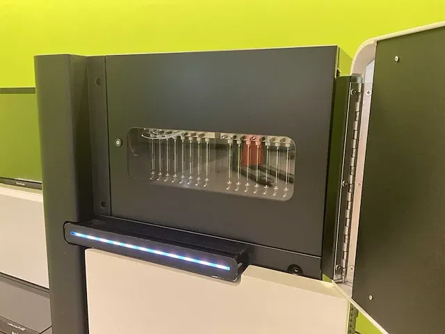 2016 illumina hiseq 4000 sequencing instrument - afbeelding 12 van  25