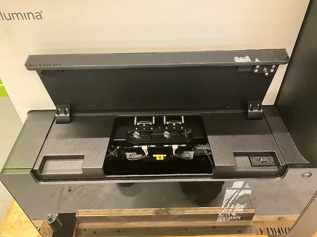 2016 illumina hiseq 4000 sequencing instrument - afbeelding 23 van  25