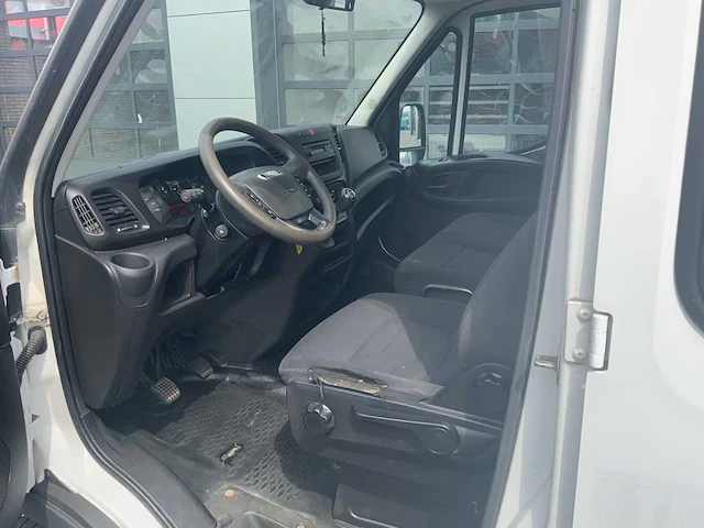 2016 iveco 35.s12 7-persoons bedrijfswagen - afbeelding 9 van  39