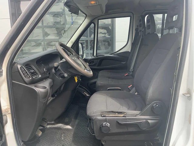 2016 iveco 35.s12 7-persoons bedrijfswagen - afbeelding 10 van  39