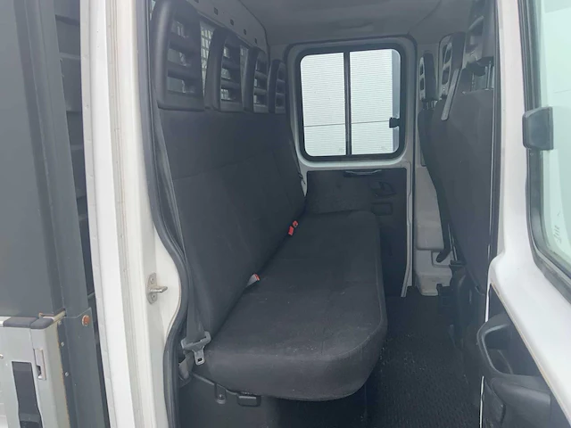 2016 iveco 35.s12 7-persoons bedrijfswagen - afbeelding 24 van  39