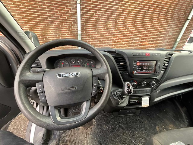 2016 iveco 50-c17 bedrijfswagen / glasvrachtwagen - afbeelding 10 van  35