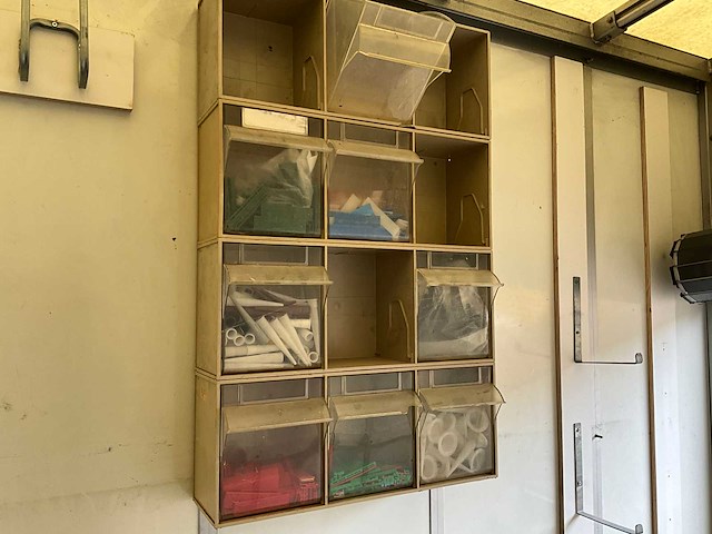 2016 iveco 50-c17 bedrijfswagen / glasvrachtwagen - afbeelding 30 van  35