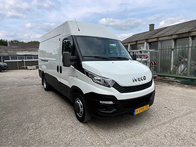 2016 iveco daily 35c15v 3.0 352 bedrijfswagen - afbeelding 31 van  36