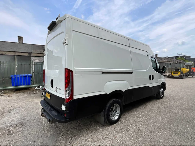 2016 iveco daily 35c15v 3.0 352 bedrijfswagen - afbeelding 33 van  36