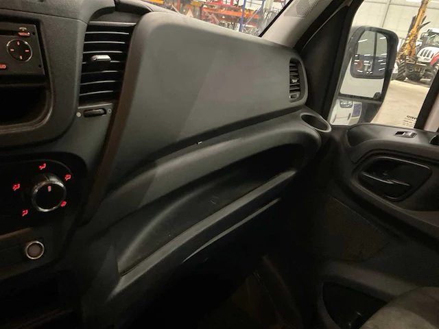 2016 iveco daily 35s11 bedrijfswagen - afbeelding 14 van  28
