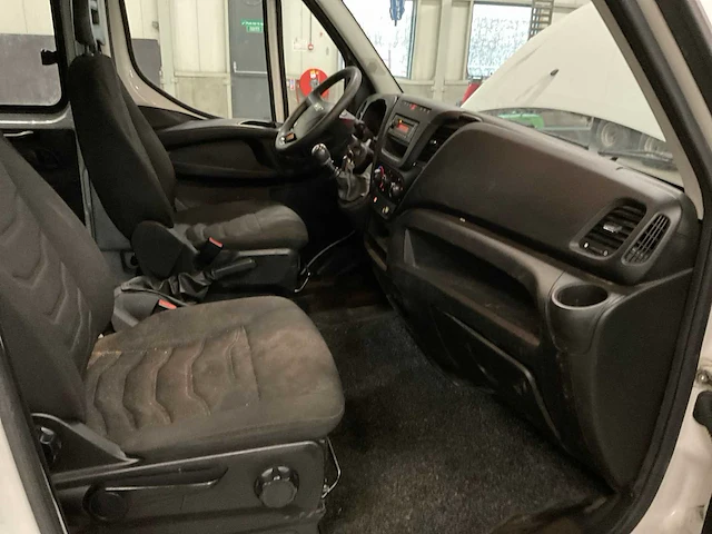 2016 iveco daily 35s11 bedrijfswagen - afbeelding 18 van  28