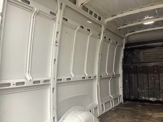 2016 iveco daily bedrijfswagen - afbeelding 2 van  18