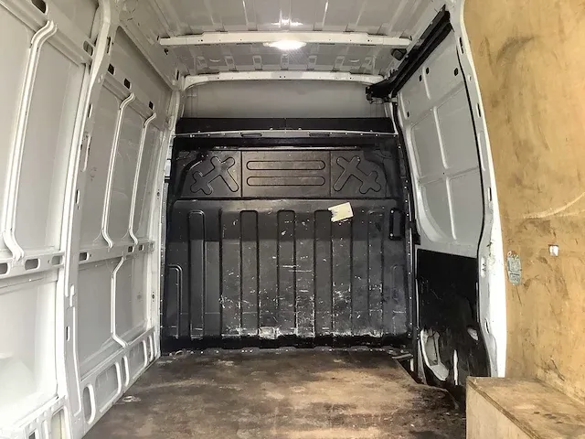 2016 iveco daily bedrijfswagen - afbeelding 3 van  18