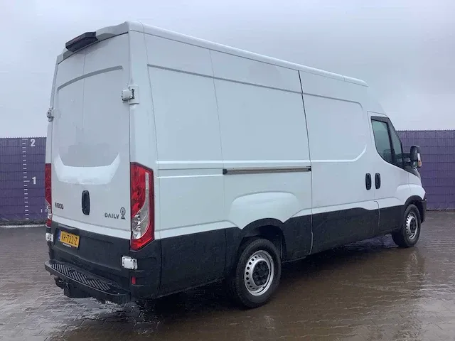 2016 iveco daily bedrijfswagen - afbeelding 12 van  18