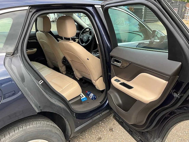 2016 jaguar f-pace 2.0d awd personenauto - afbeelding 26 van  34